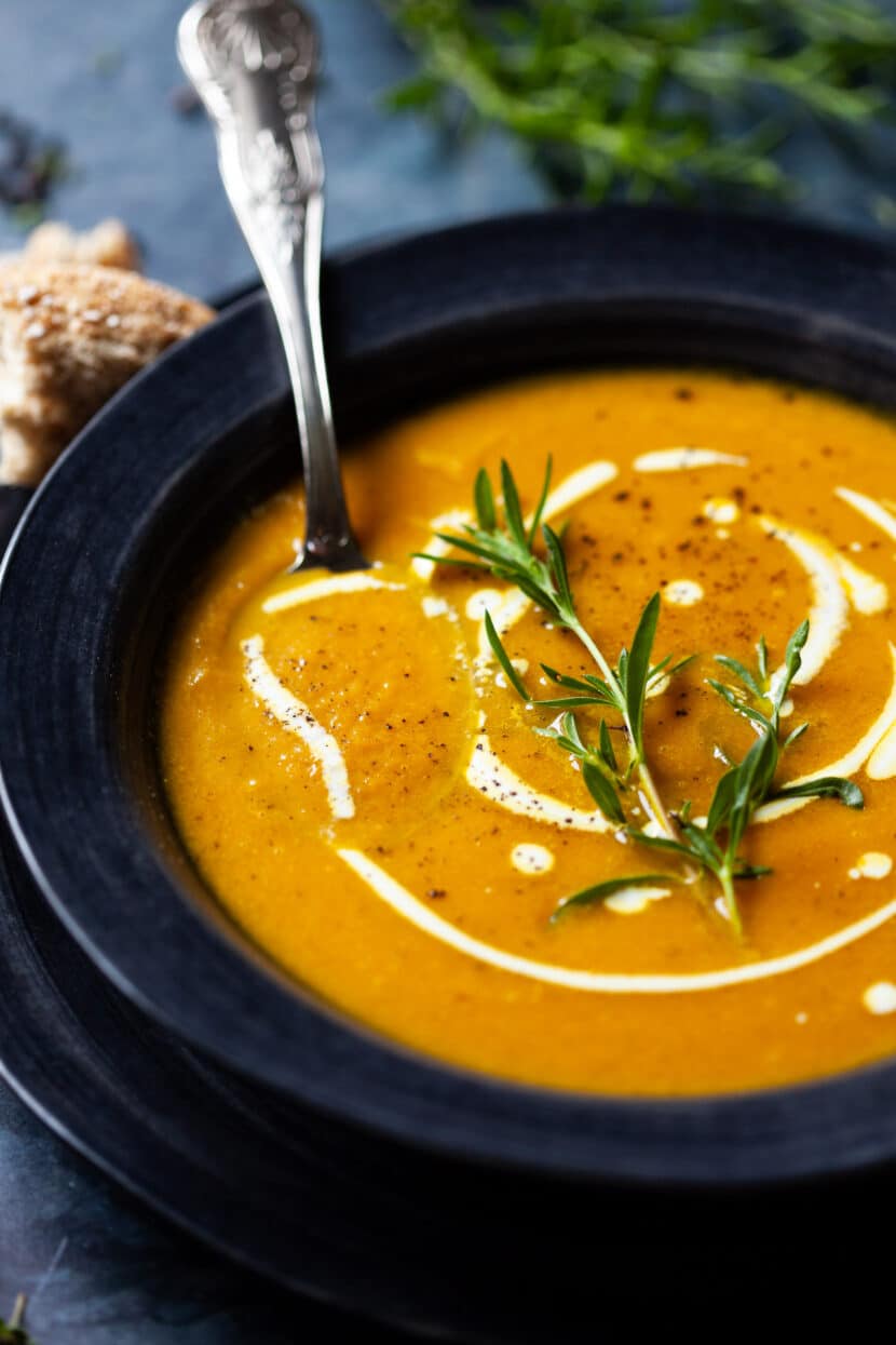 Vegan Roasted Carrot Soup