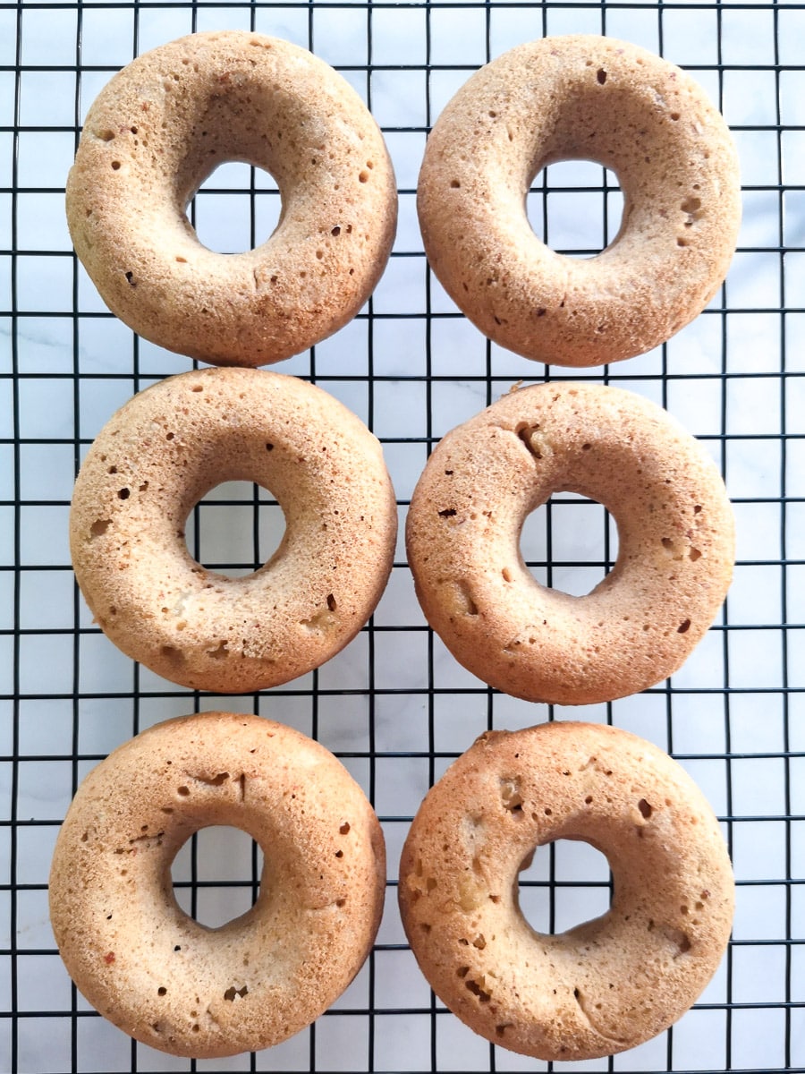 How to make Baked Apple Cinnamon Donuts