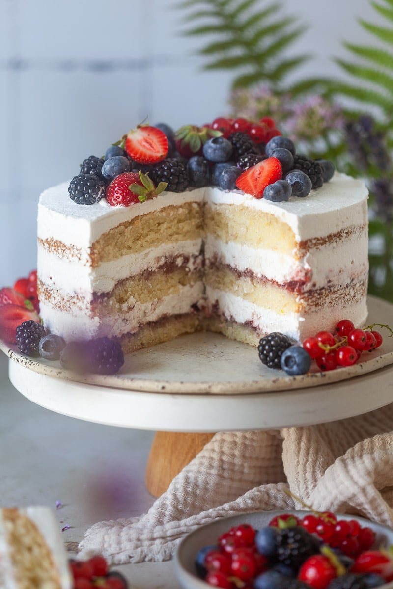 Vegan Vanilla Berry Cake