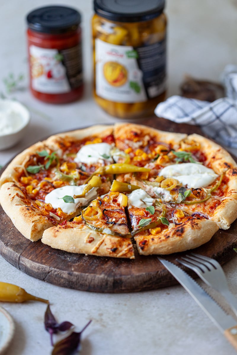 Spicy Vegetarian Mexican Pizza