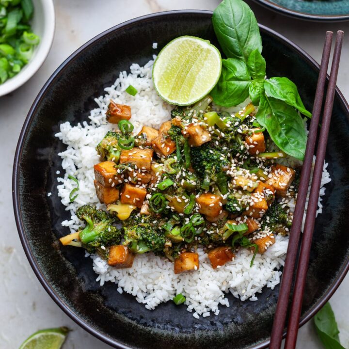 Vegan Teriyaki Tofu and Broccoli