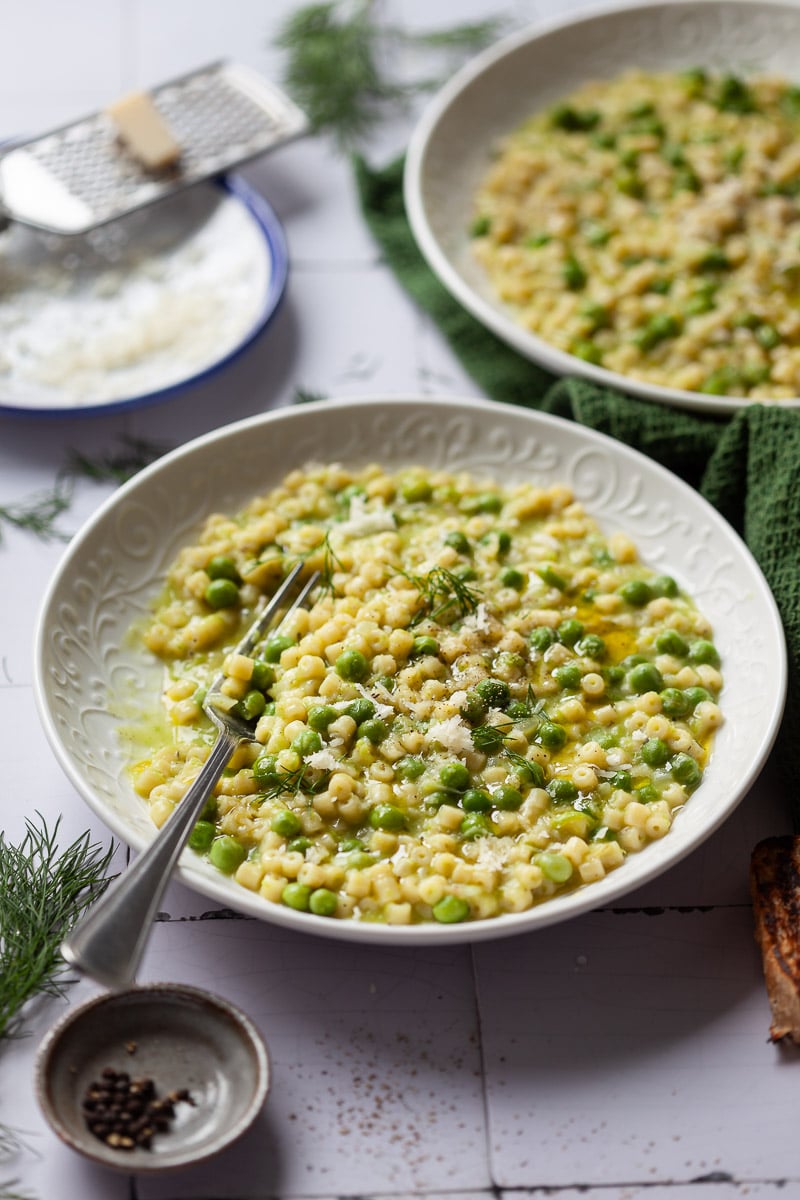 One-Pot Pasta e Piselli (Pasta and Peas)