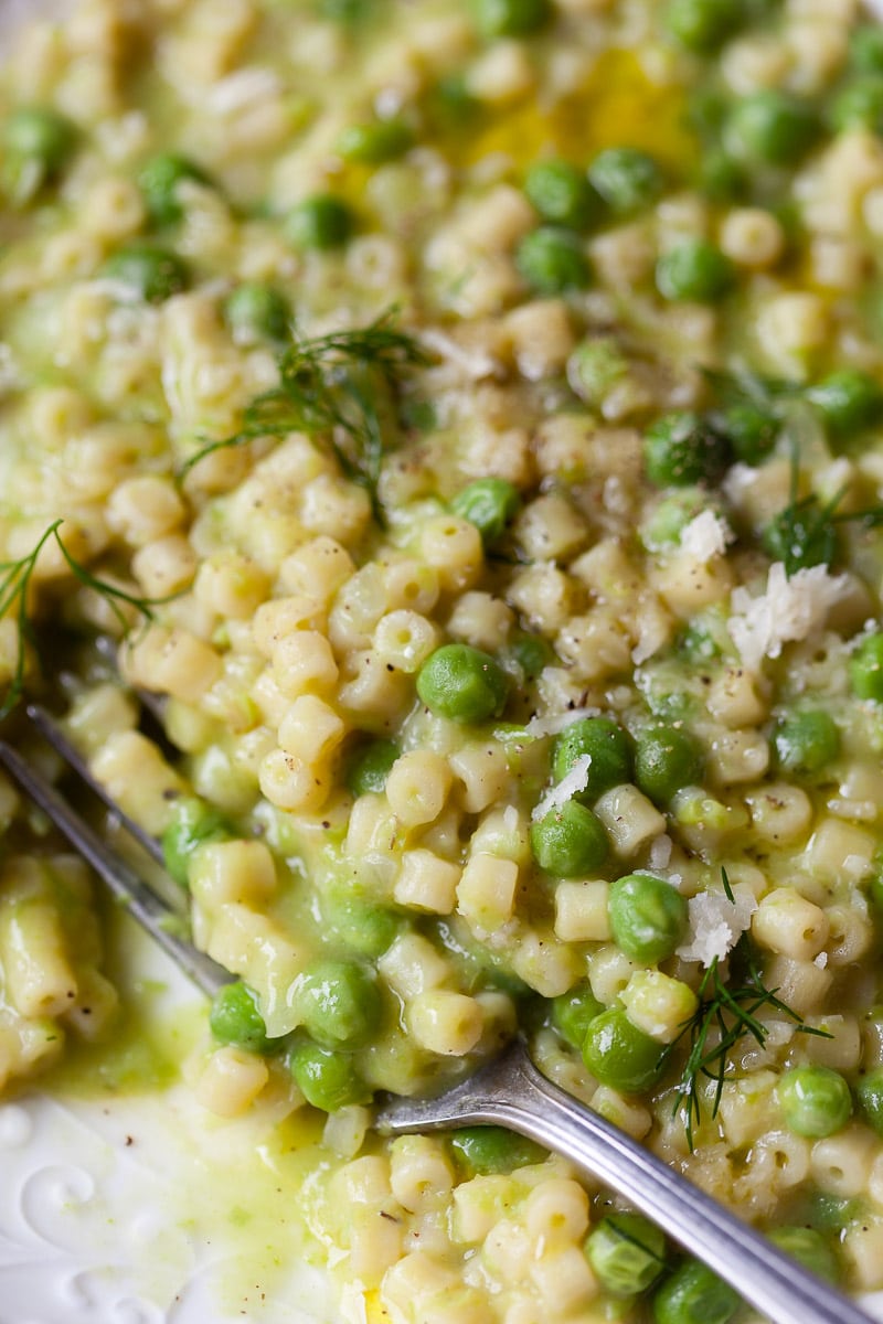 One-Pot Pasta e Piselli (Pasta and Peas)