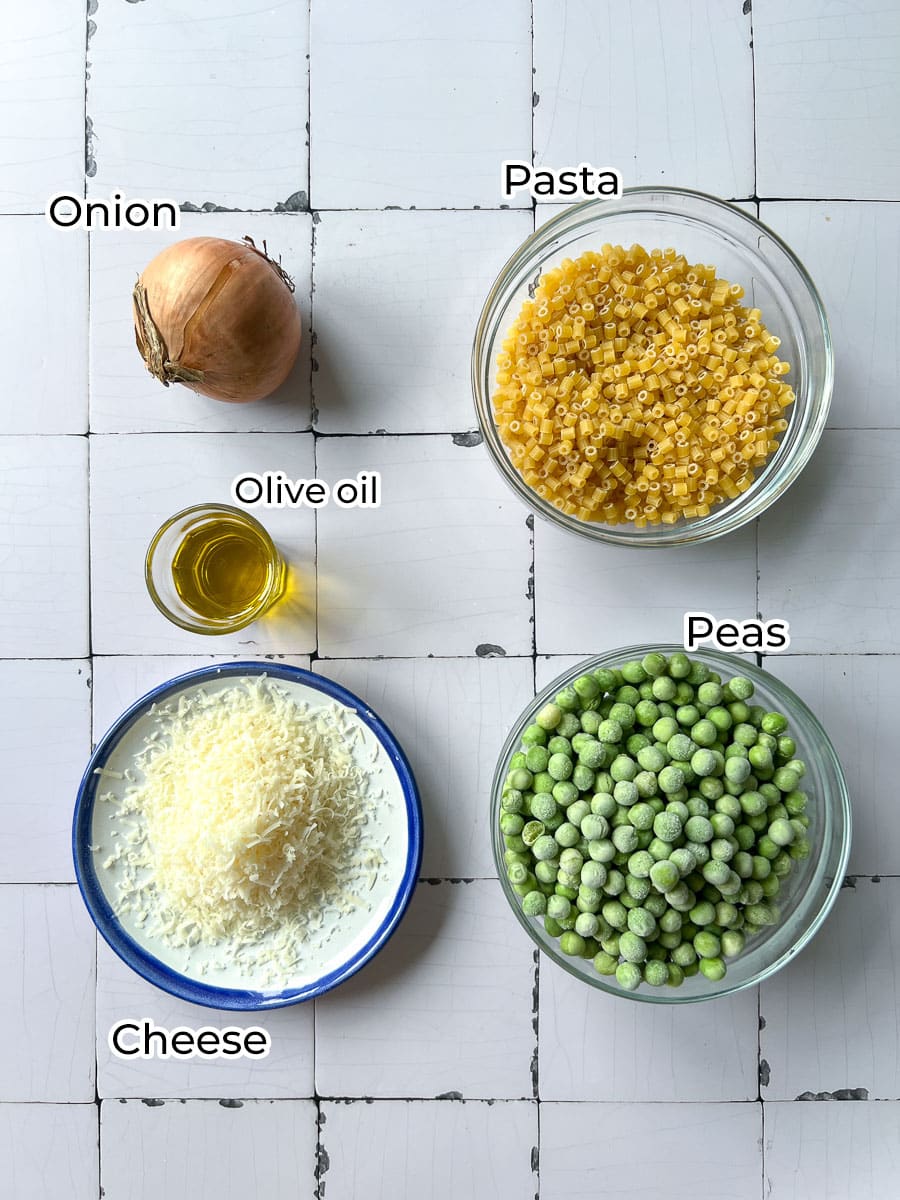 Pasta e Piselli ingredients